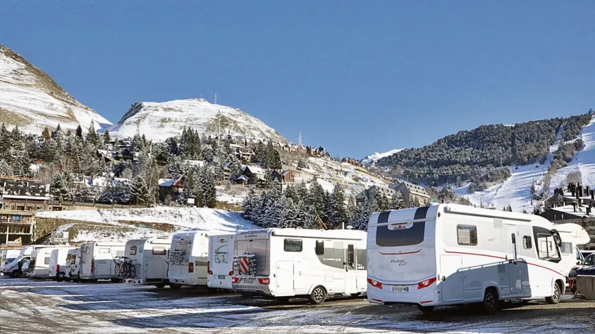 Era zòna d’autocaravanes en parcatge 1.500 de Baqueira. - EDGAR ALDANA