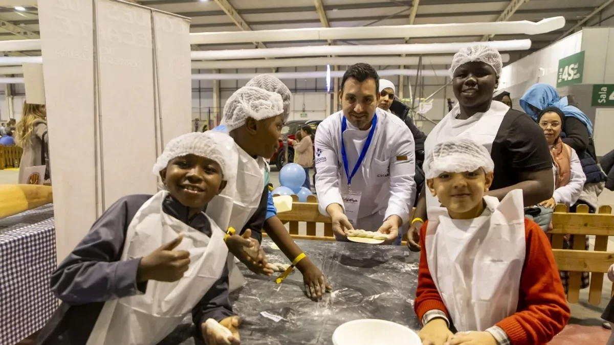 El taller del Gremi de Forners de Lleida, una de las actividades con más éxito del Cucalòcum. - JORDI BONILLA