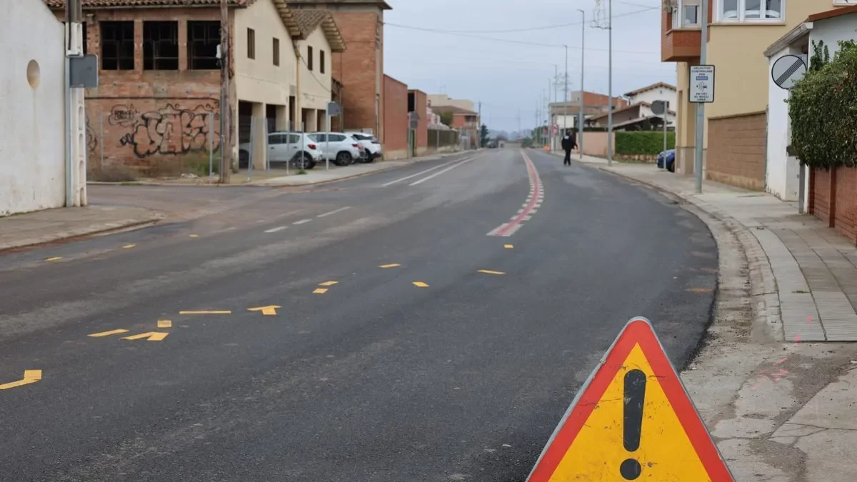 La señalización colocada ante el carril bici. - J.GÓMEZ