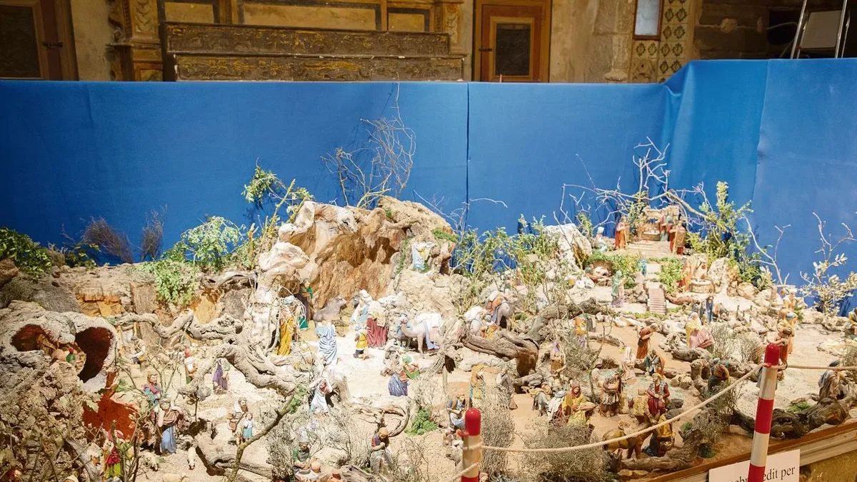 Arnau i Marc Balcells han confeccionat un pessebre clàssic de grans dimensions. - JORDI BONILLA