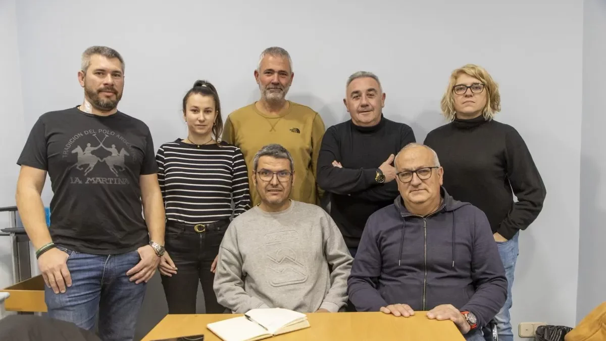 Els representants de les organitzacions agràries, ahir a les instal·lacions de SEGRE. - JORDI ECHEVARRIA