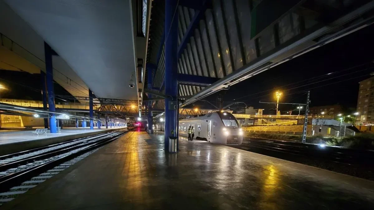 Els trens en proves de Ferrocarrils de la Generalitat, a les estacions de Lleida, Calaf i Manresa. - SEGRE