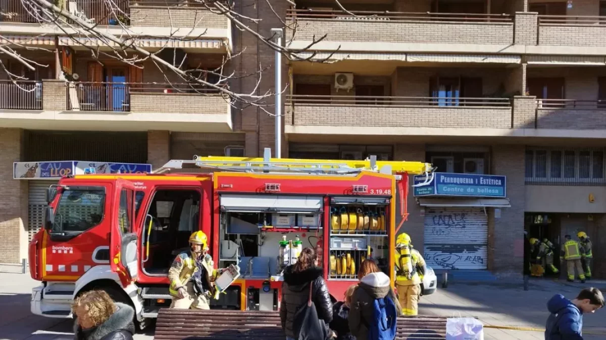 Una de les quatre dotacions de Bombers que es van activar. - R.R.