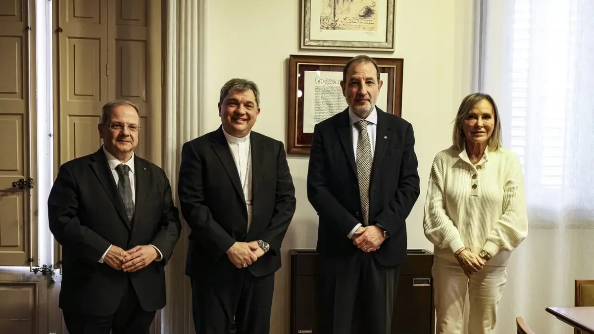 Visita del conseller ahir al Palau Episcopal de Lleida. - INGRID SEGURA