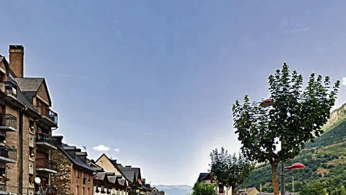 Imatge d’archiu dera N-230 ath sòn pas per Bossòst. - A.B.