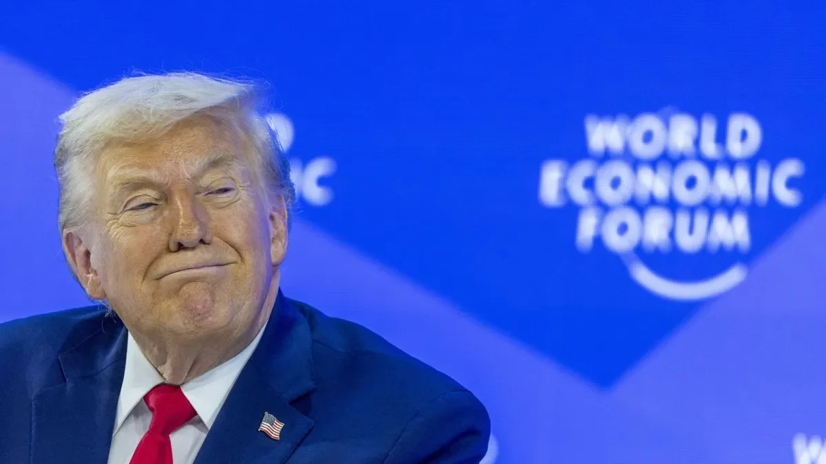 El president dels EUA, Donald Trump, durant la seua intervenció en el Fòrum Econòmic de Davos. - BENEDIKT VON LOEBELL / WORLD ECONO / DPA