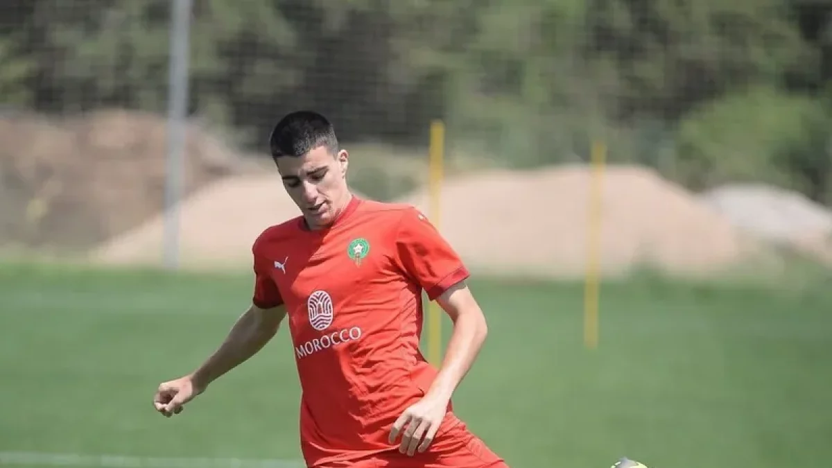 Velilles jugant amb Marroc.