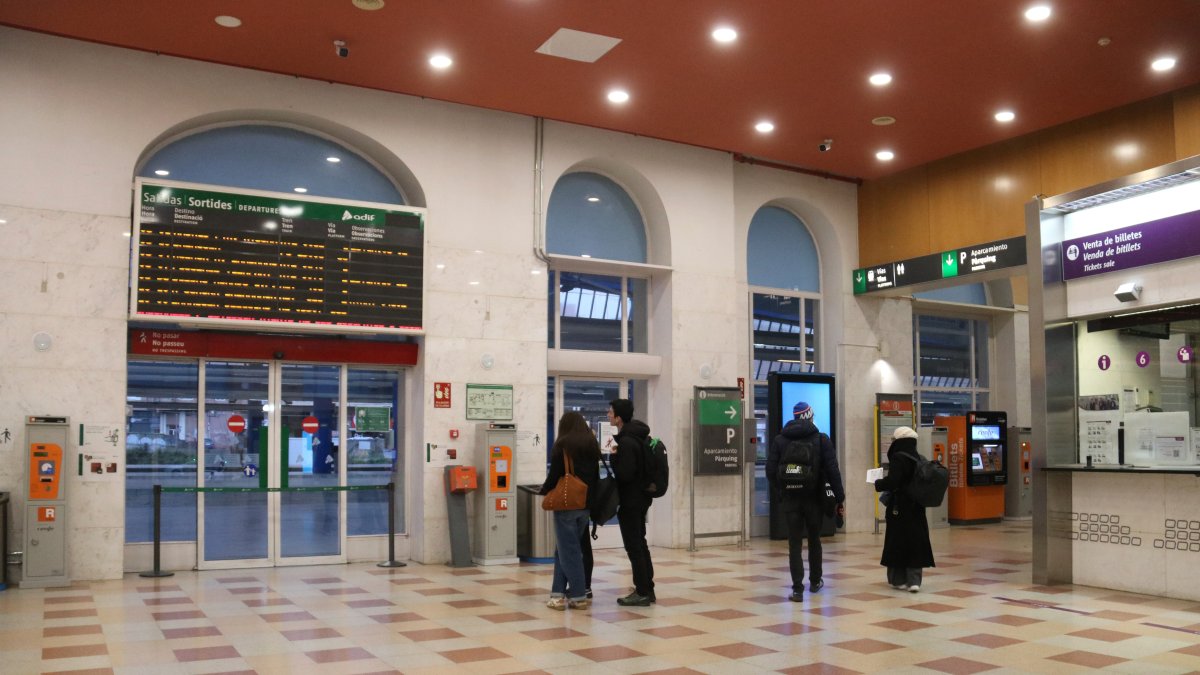 Vestíbul de l'estació de Lleida-Pirineus