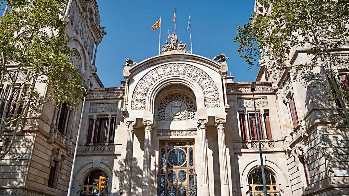 La seu del TSJC es troba a Barcelona.