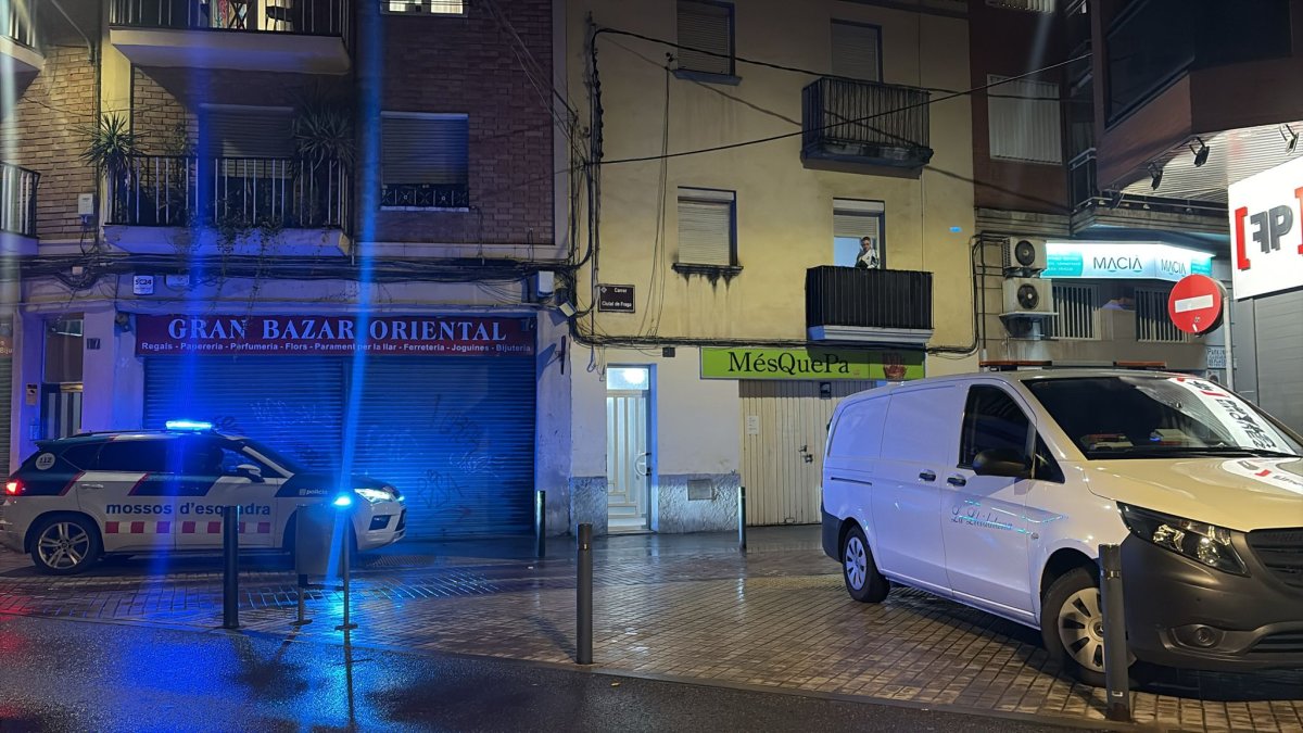 En aquest edifici del carrer Ciutat de Fraga va succeir el crim