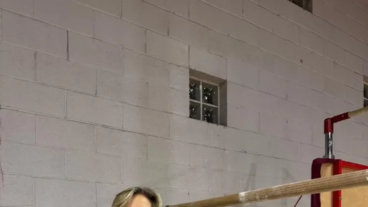 Àngela Mora, amb la seua entrenadora Maribel Moncasi.