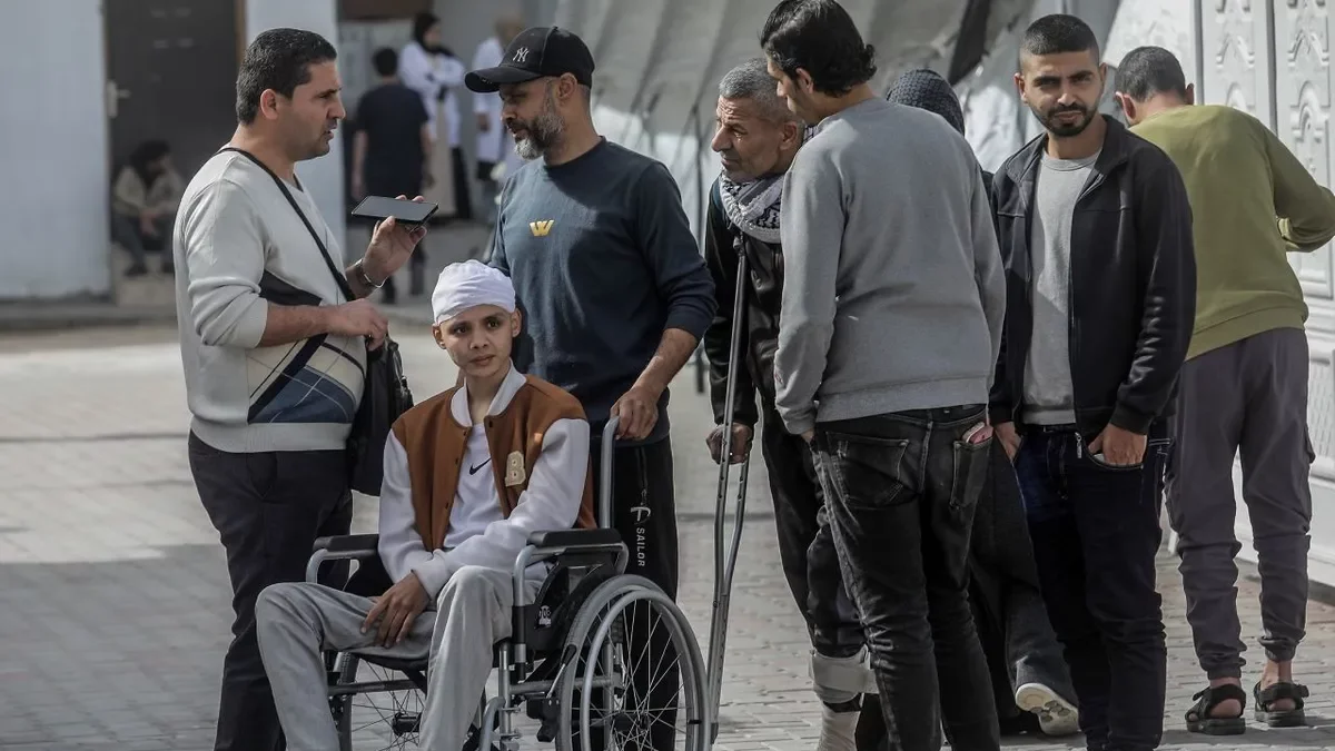 Pacients gazians esperant a ser evacuats a Egipte. - EUROPA PRESS