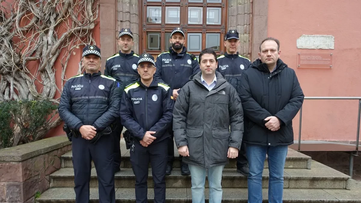 L’ajuntament va presentar ahir els nous agents. - A.L.S.U.