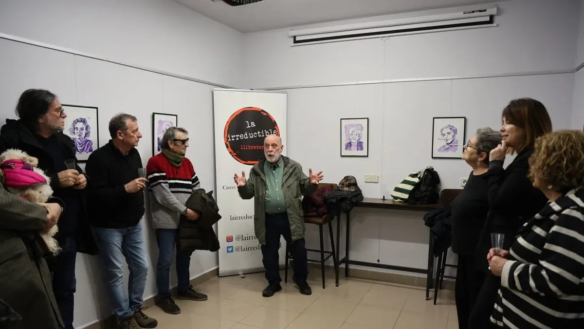 Josep Maria Maya exhibeix dibuixos d’escriptores a la irreductible de Lleida - AMADO FORROLLA