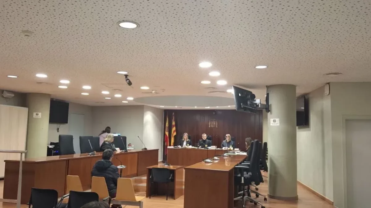 L’acusat, ahir durant la vista celebrada a l’Audiència de Lleida. - L.G.