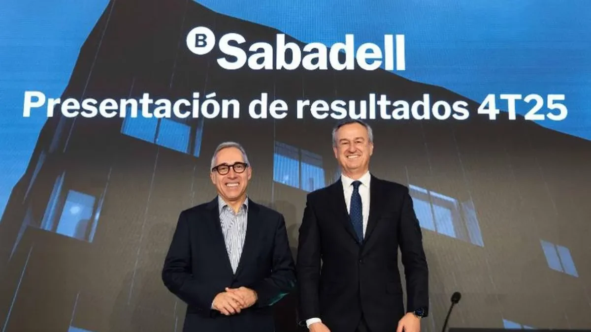 Marc Armengol y César González-Bueno en la presentación. - BANCO SABADELL