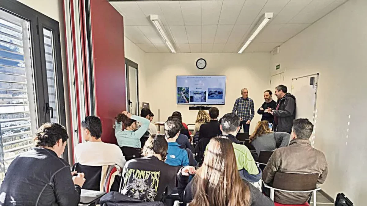 Quauqu’uns des alumnes en centre de contròl de lauegi. - C.G.A