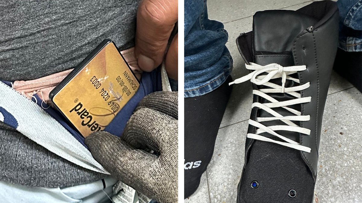 La bota amb la càmera del mòbil situada al forat de la dreta. - MOSSOS D’ESQUADRA