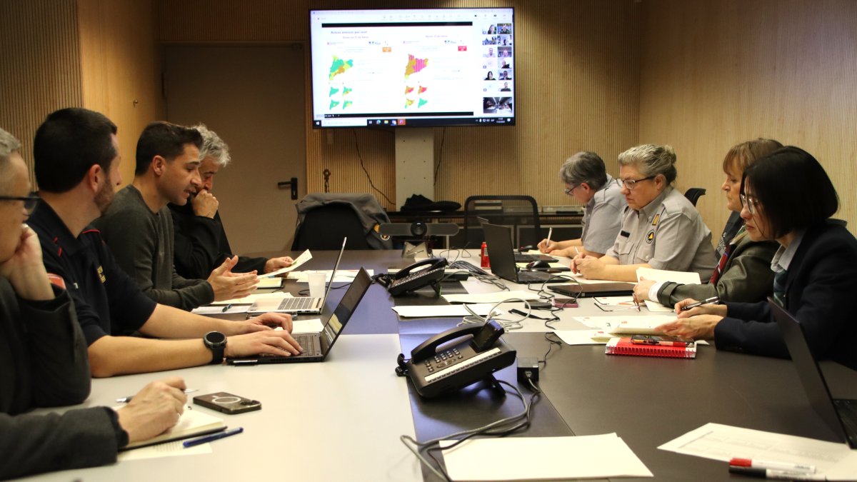 Suspendida la actividad educativa, universitaria y deportiva este jueves y también la sanitaria no urgente