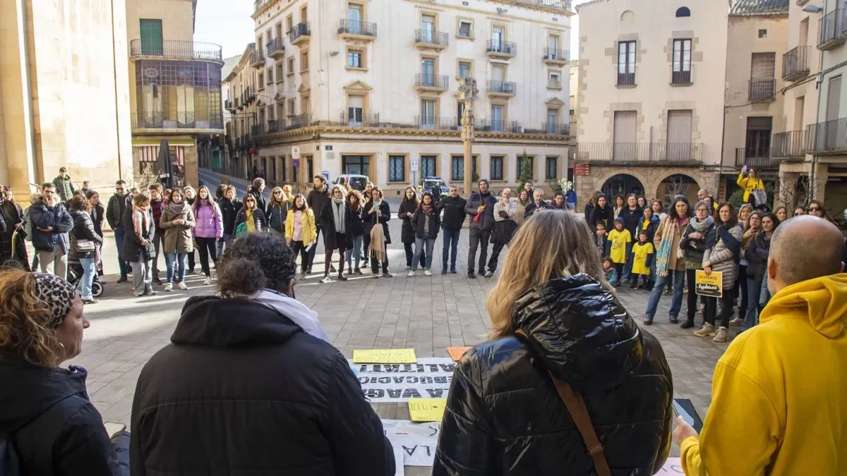 La concentració de docents a Tàrrega. - LAIA PEDRÓS