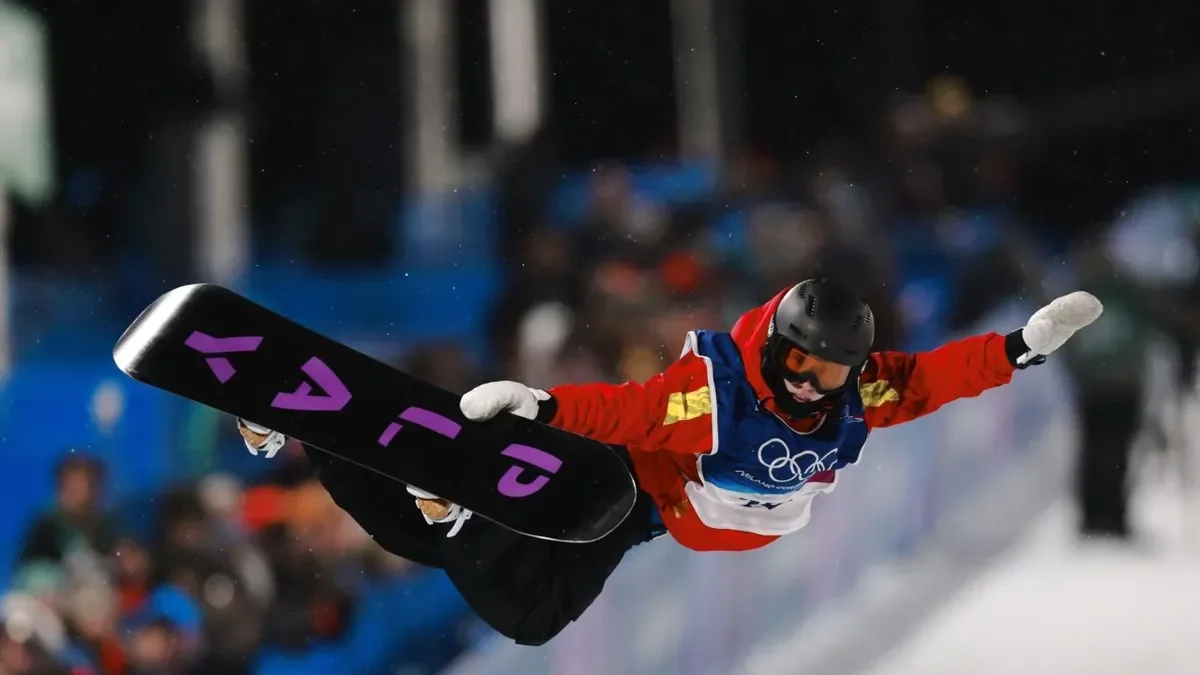 Queralt Castellet, durante la final de ‘half pipe’ de snowboard. - EFE/EPA/ALEX PLAVEVSKI