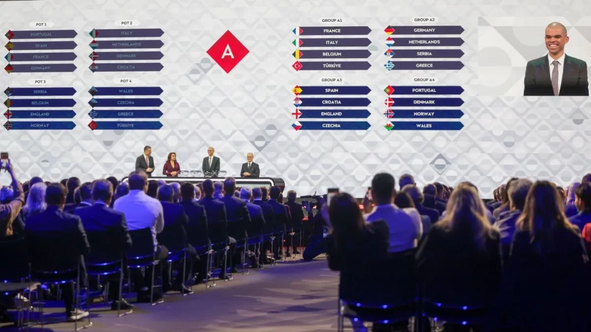 Imatge del sorteig celebrat ahir a Brussel·les. - EFE/EPA/OLIVIER MATTHYS