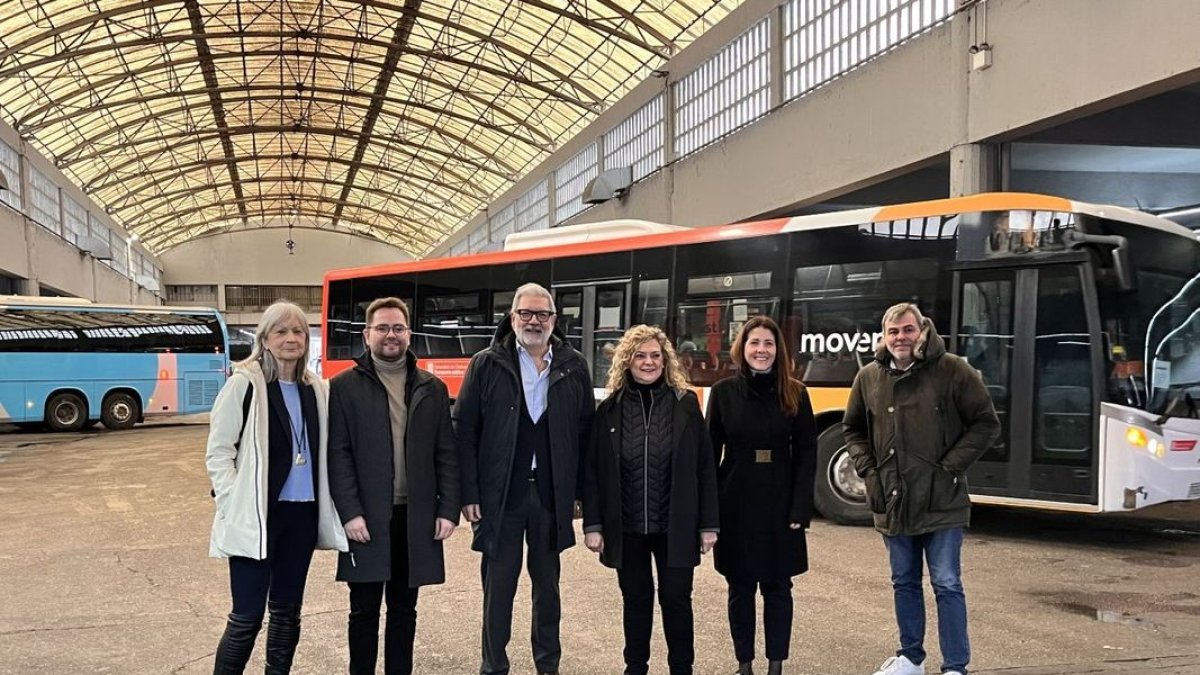 Neus Caufapé, Pino, Larrosa, Cervera, Cristina Morón i David Melé, ahir al baixador. - AJUNTAMENT DE LLEIDA