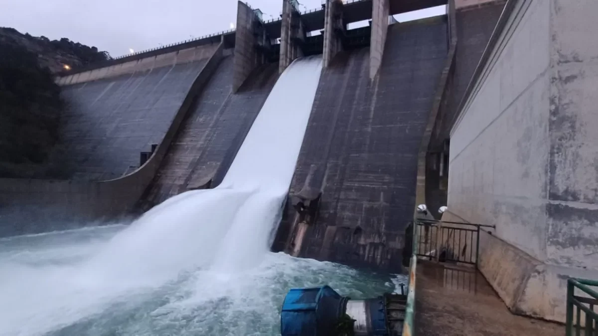 La maniobra de desembassament del pantà de Rialb.