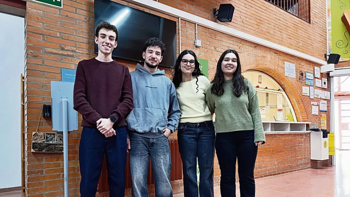 Isaac, Jordi, Paula i Ana, estudiants de segon de Batxillerat de l’institut Torre Vicens. - S.E.