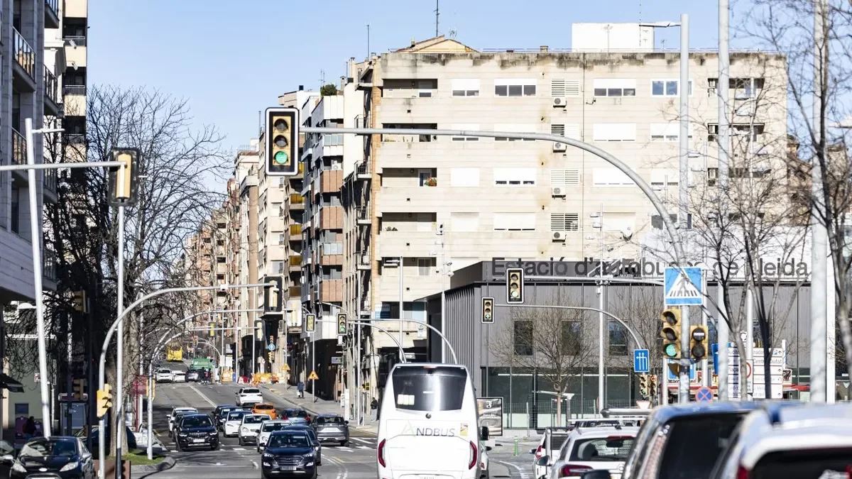 L’estació d’autobusos té l’entrada i sortida de vehicles a Príncep de Viana. - ÍNGRID SEGURA