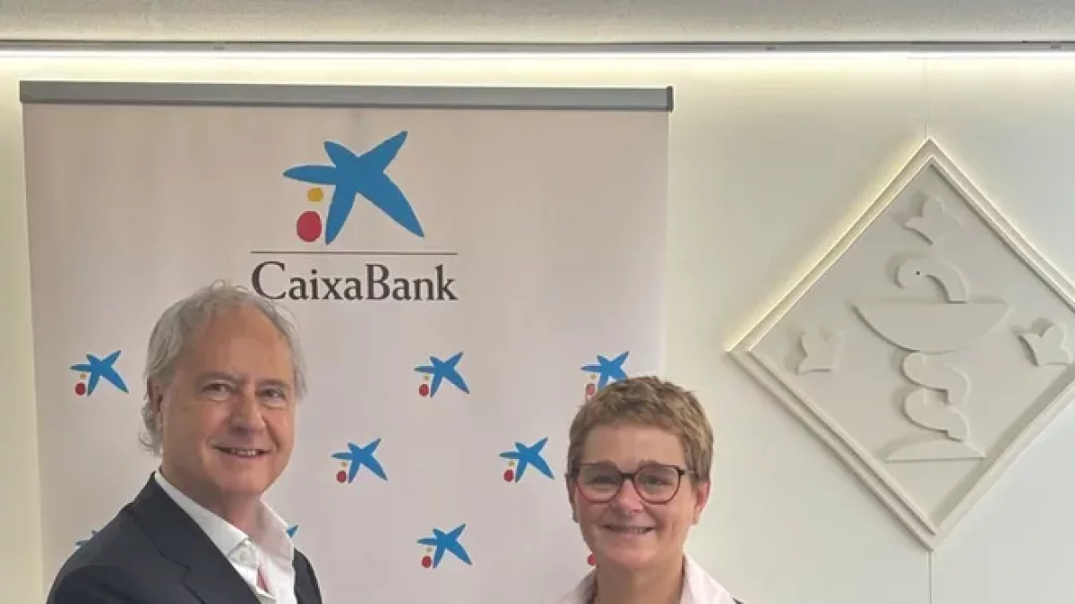 Els representants de CaixaBank i els farmacèutics.