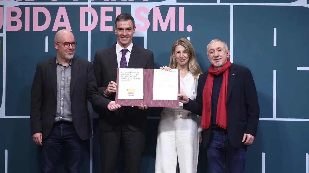 Unai Sordo, Pedro Sánchez, Yolanda Díaz i Josep Maria Àlvarez després de la firma de l’acord. - EDUARDO PARRA / EUROPA PRESS