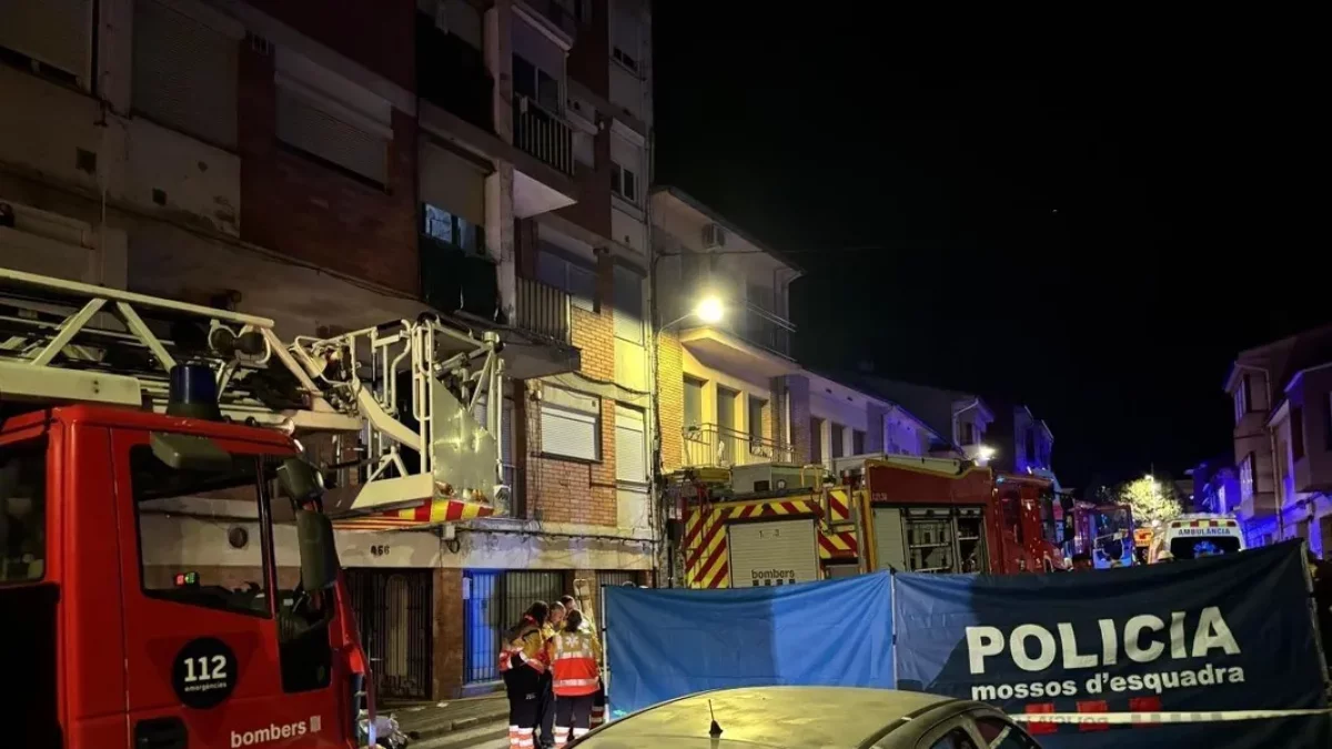 Despliegue de los Bombers y de los Mossos d’Esquadra en el lugar de los hechos. - EUROPA PRESS