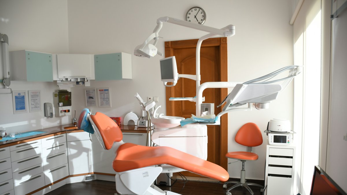 Una sala d’un dentista.