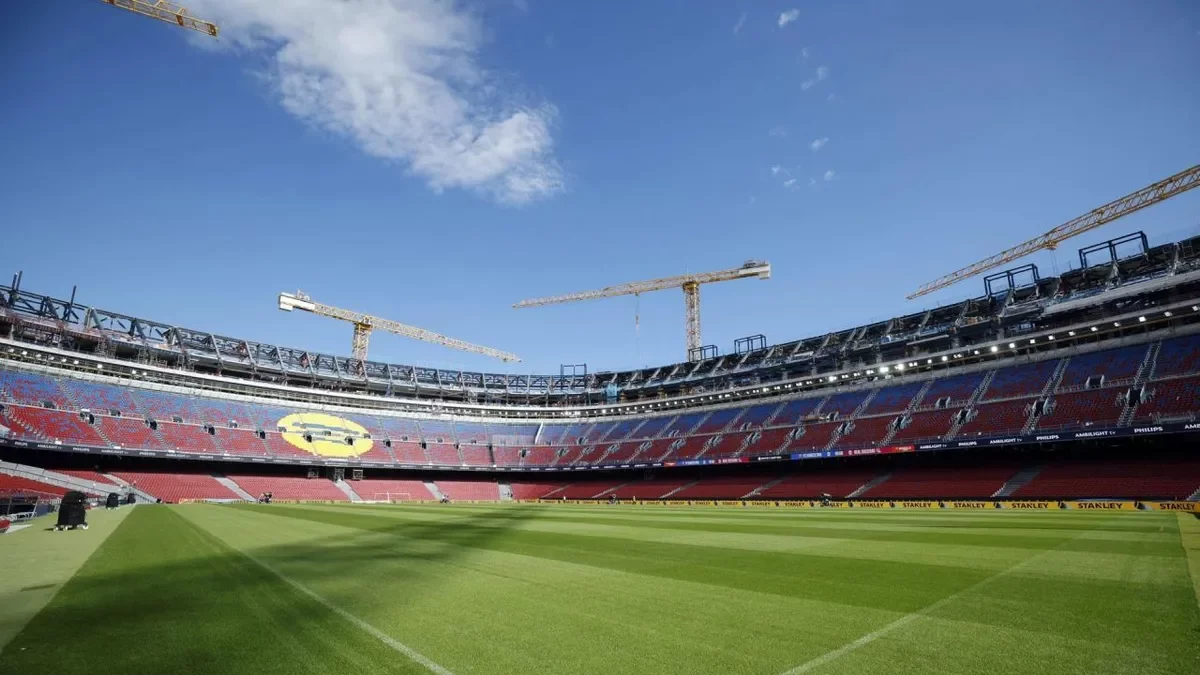 Imagen reciente del Camp Nou en obras. - EFE