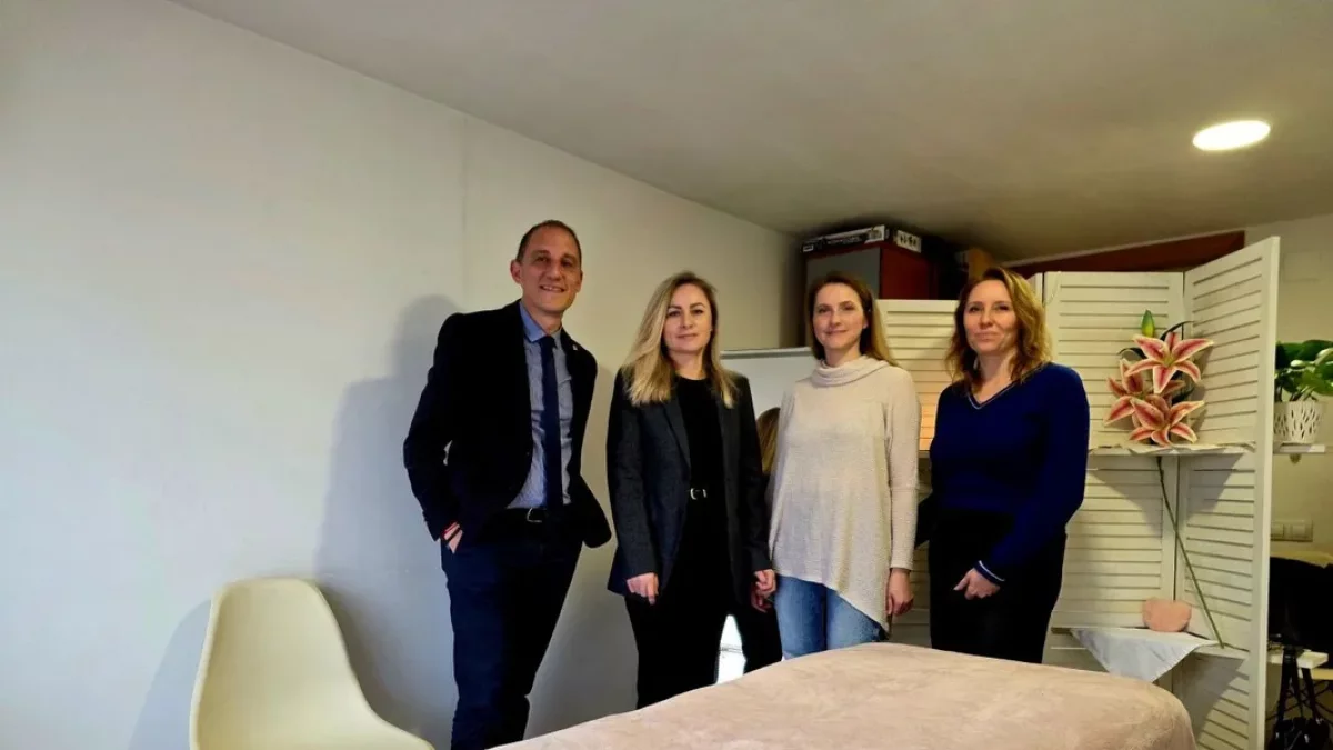 Visita ahir al negoci de la Uliana, ciutadana ucraïnesa, a Lleida. - SUBDELEGACIÓ DEL GOVERN