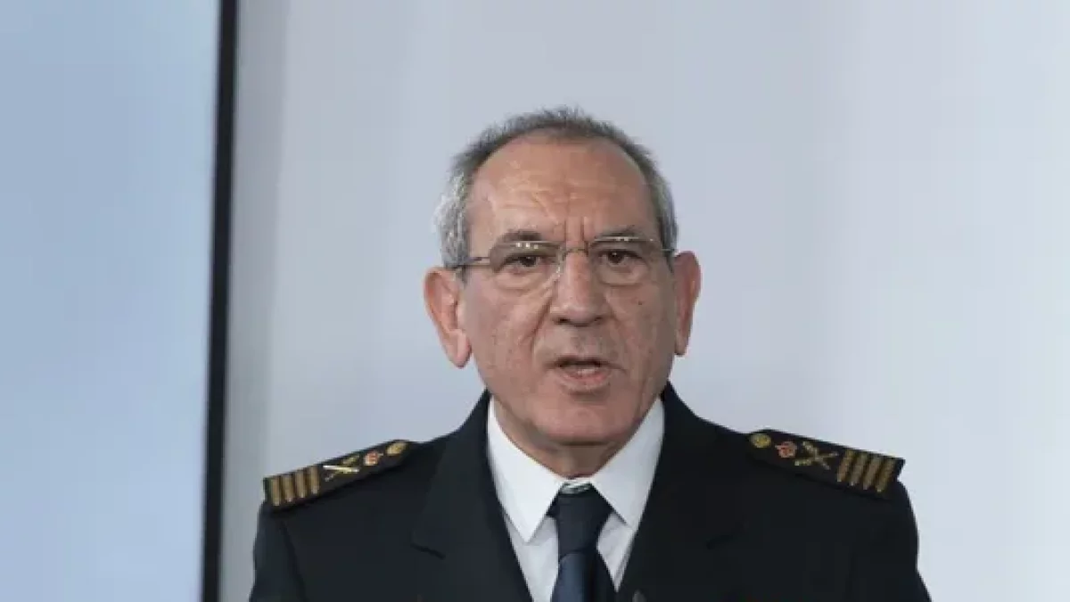 José Ángel González.