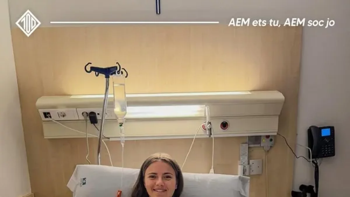 María Amaya, somrient després de l’operació al genoll esquerre. - SE AEM