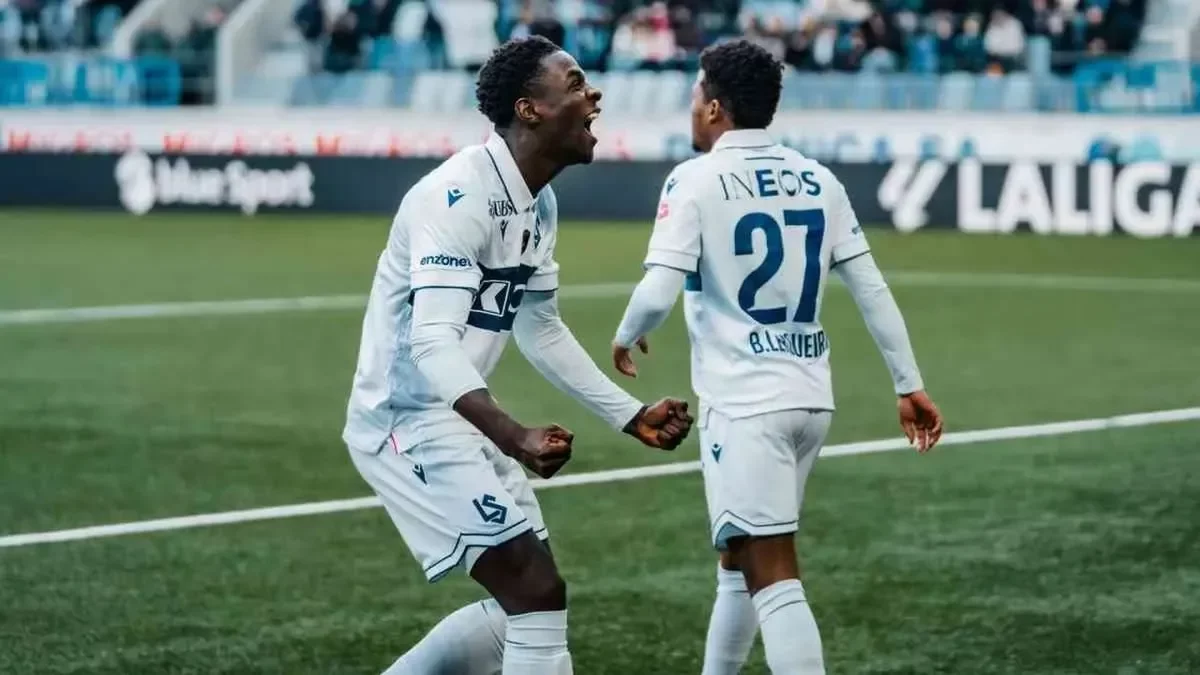 Janneh, celebrando un gol con el Laussanne. - LAUSSANE