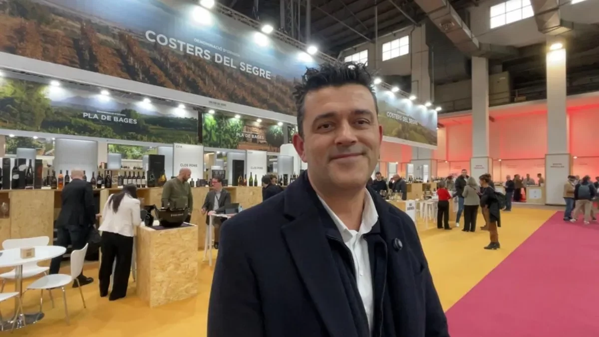 El president de la DO Costers del Segre, Isidre Ribalta, en una fira.