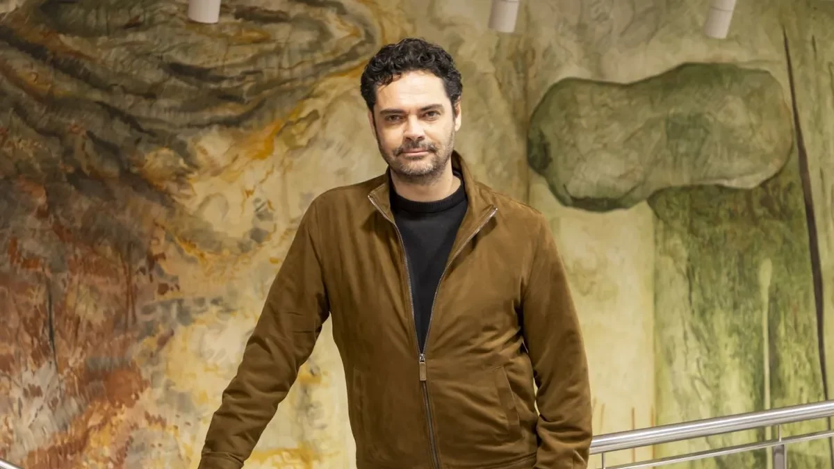 El pianista i professor de música lleidatà Manel Martín, a les instal·lacions del Grup SEGRE. - JORDI ECHEVARRIA