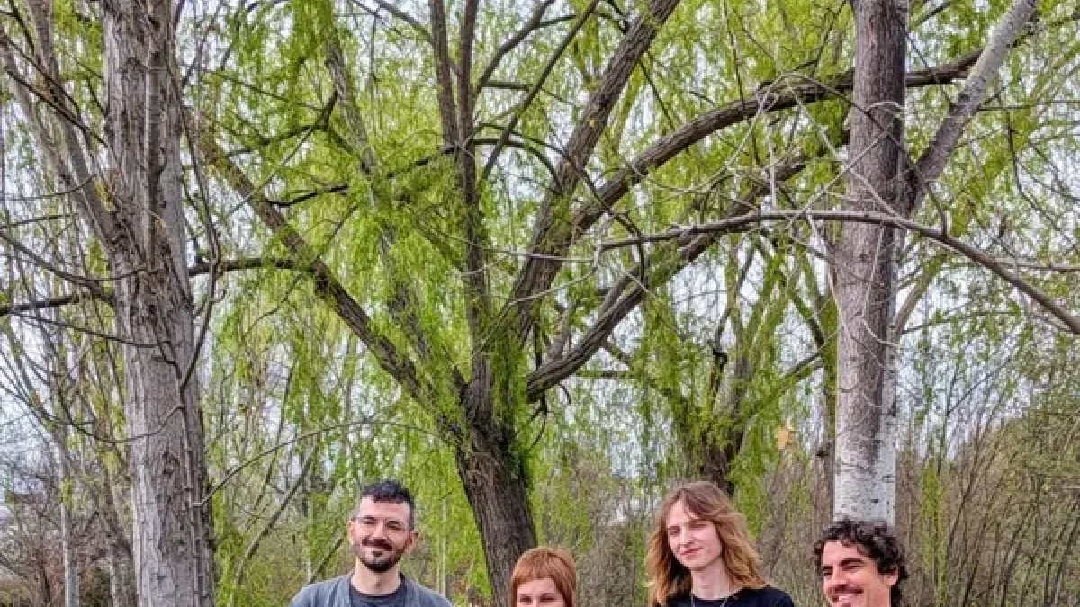 Ailo Ribas, segona per la dreta, és la coautora del llibre. - ARBORÈTUM DE LLEIDA