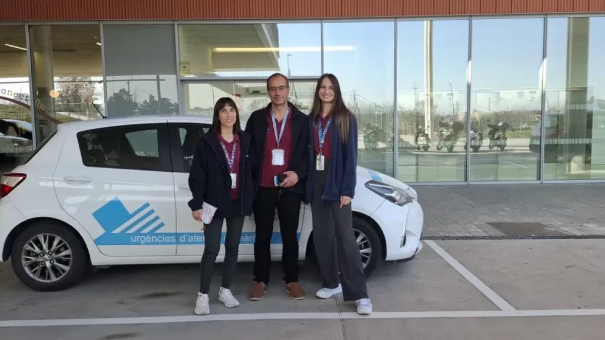 Mireia Montagut, Xavier Bringué i Patricia Chromicz, tres dels cinc professionals que formen part de la unitat a l’Arnau de Vilanova. - L.G.