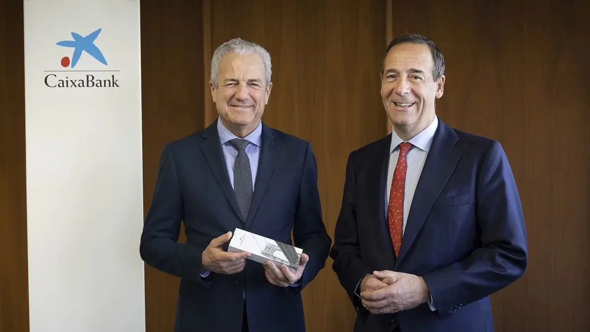 El leridano Fernando María Sainz de la Maza junto a Gortázar.