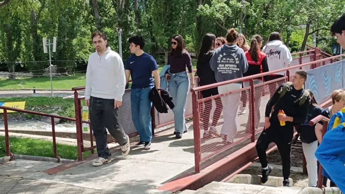 El Parc del Segre de la Seu presentava ahir aquest freqüentat aspecte. - EDGAR ALDANA