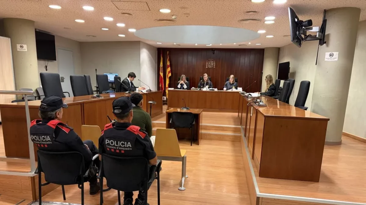 L’acusat, ahir al matí a la banqueta de l’Audiència de Lleida. - A. GUERRERO