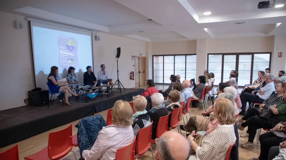 Presentació ahir a la sala Galeria de l’Ateneu de Guissona del projecte del nou museu. - MAGÍ OLLÉ DOMINGO