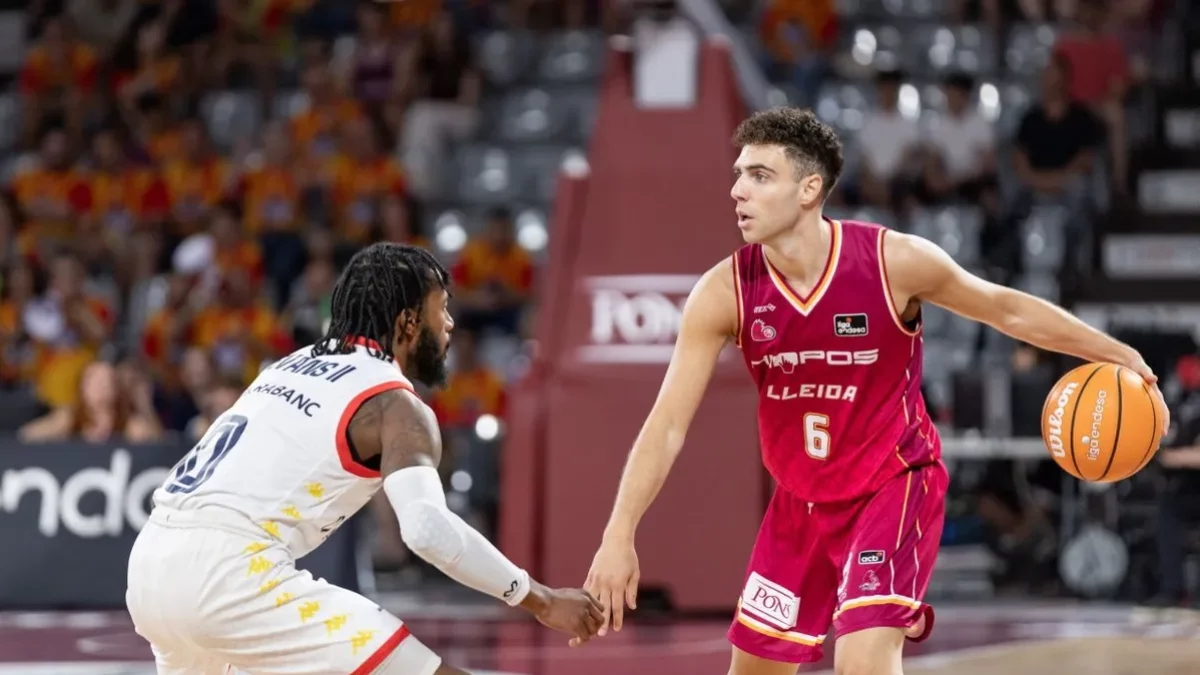 Dani Garcia, durante el partido frente al Andorra. - JAVI ENJUANES