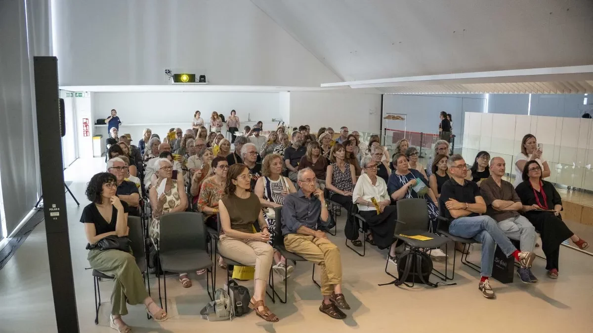 L’acte inaugural va estar amenitzat amb un espectacle teatralitzat que també va incloure música. - PAU PASCUAL