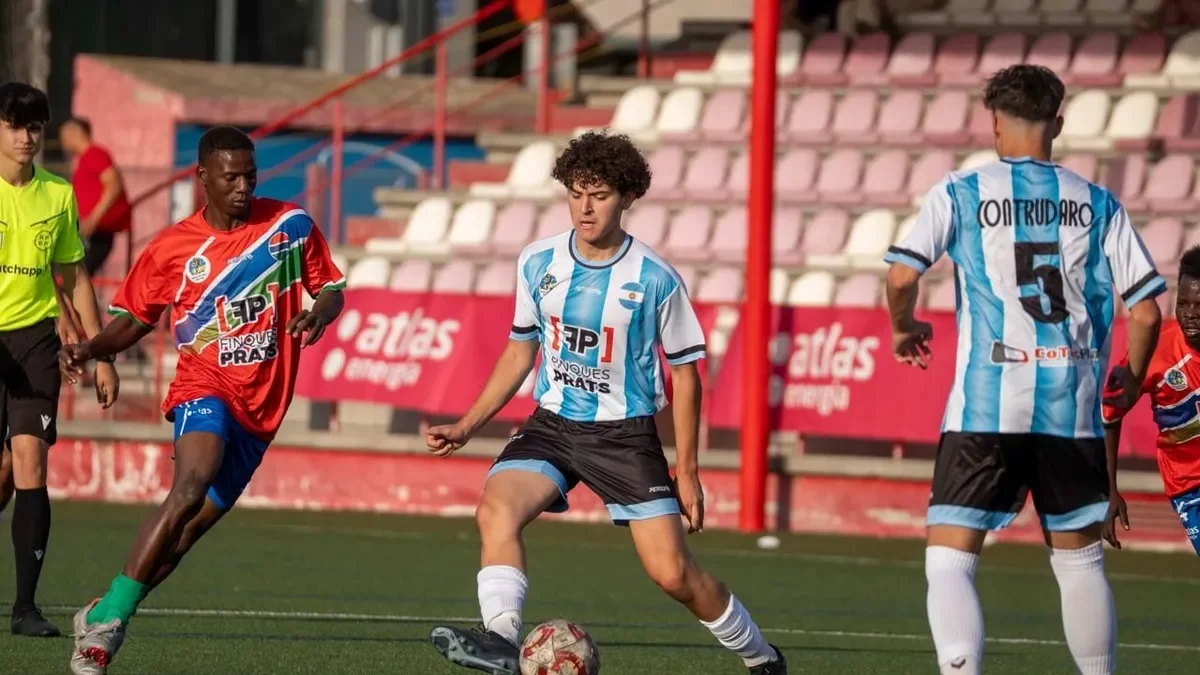 Una acción de un partido del torneo. - PAU PASCUAL